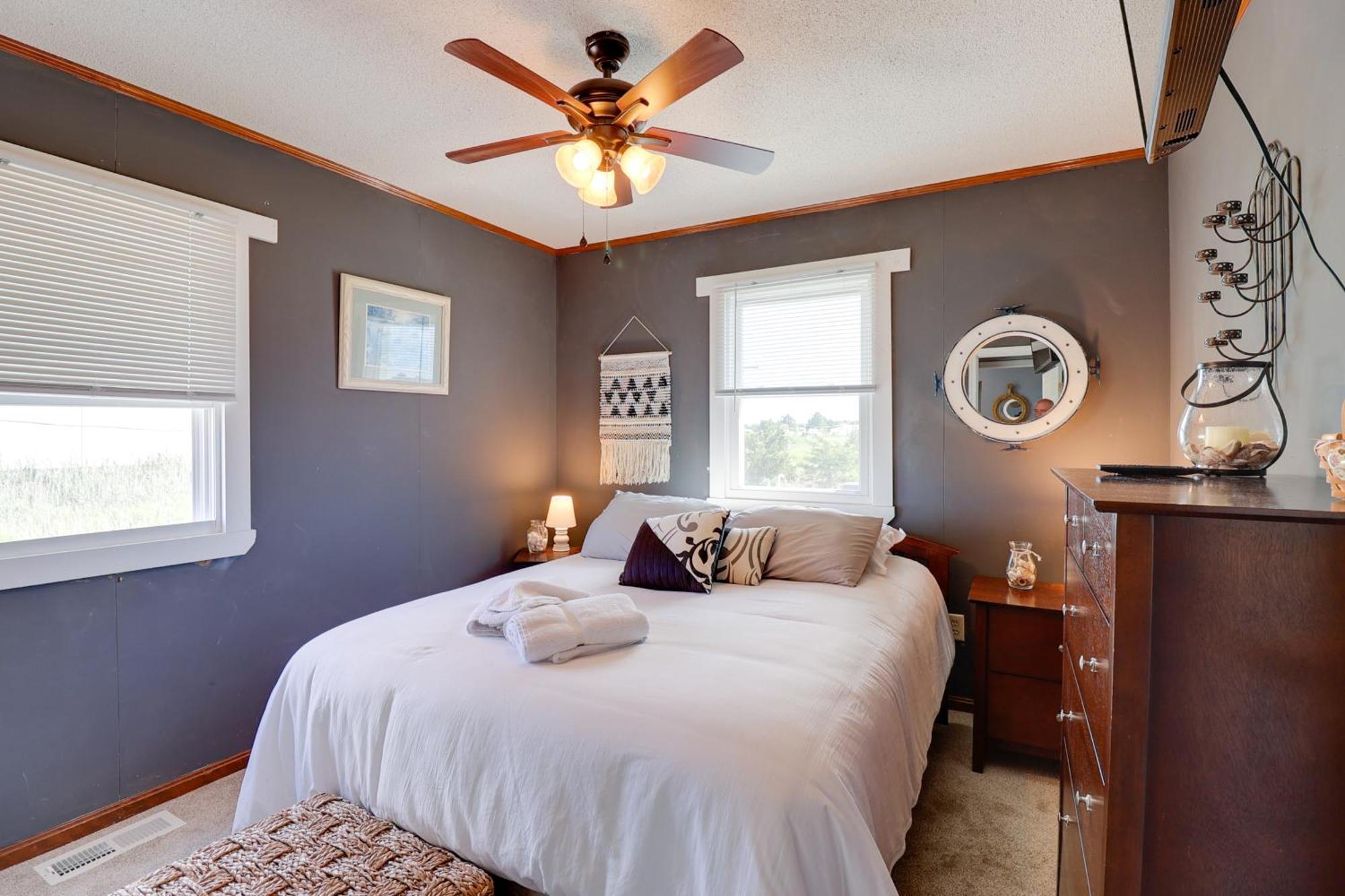 Oceanfront Milford Home With View And Boat Access מראה חיצוני תמונה